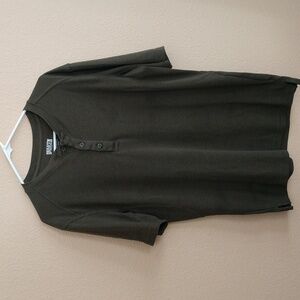 Men's Army Green Duluth Trading Short Sleeve Henley Size M